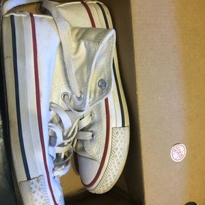 Size 12’5 converse for kids